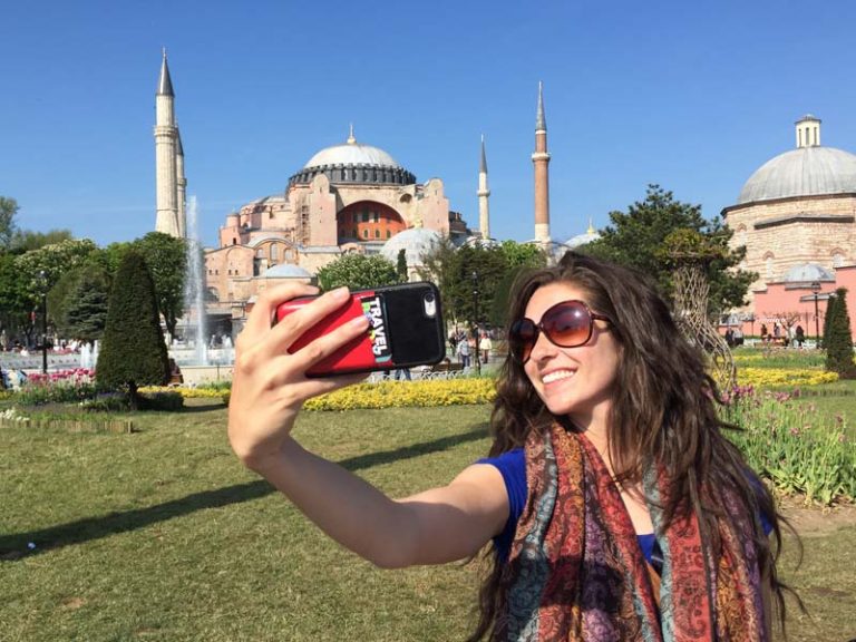 Unlocking an iPhoneHow to Unlock Your iPhone and Use an International